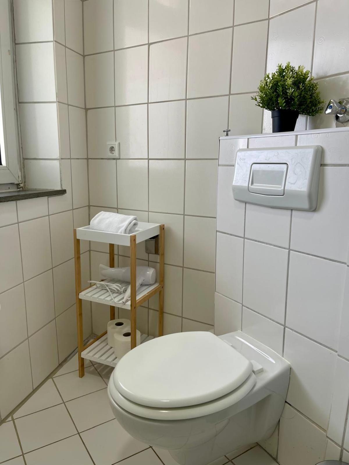 Raha Apartments - Ihr Komfortables Zuhause - Garten - Vollausstattung - Balkon - Parkplatz Кассель Экстерьер фото